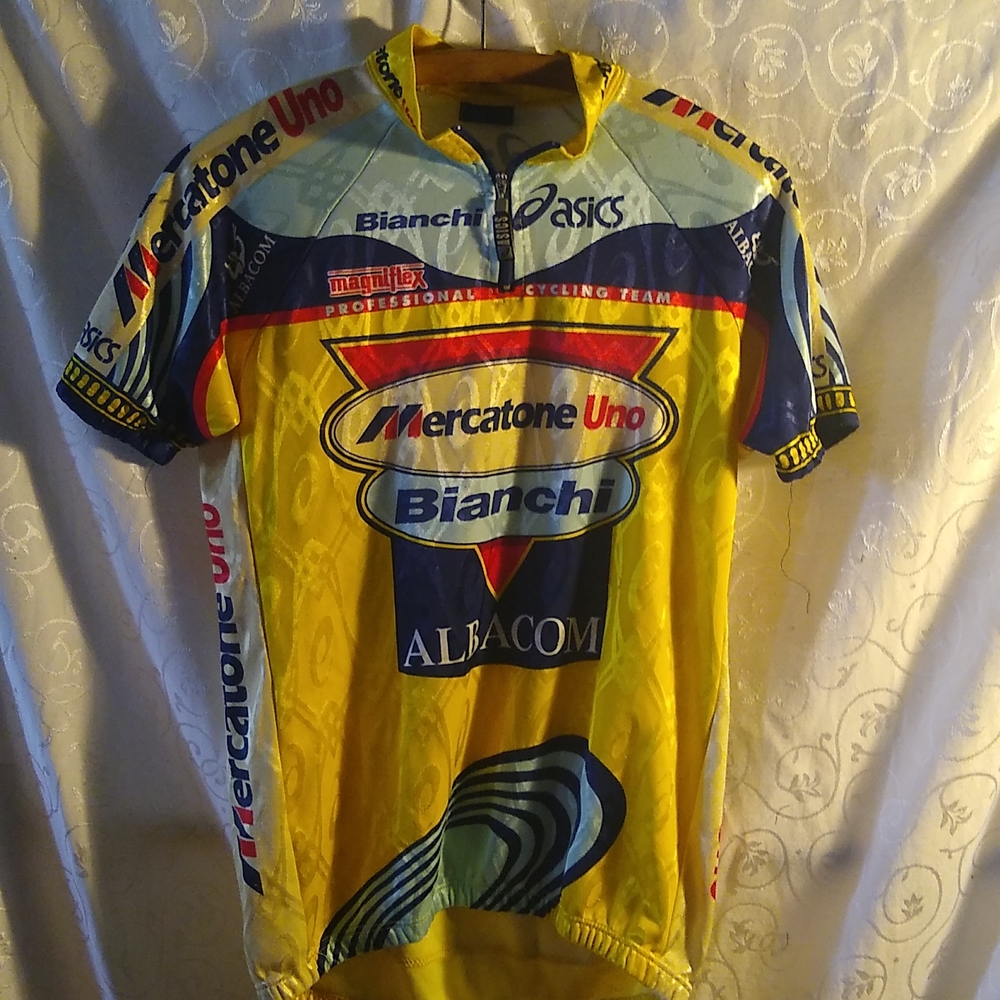 Bianchi Oasics XL men's cycle tee